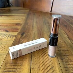 Chica Beauty Chica Glow Highlighter Duo Stick in Champagne Glow